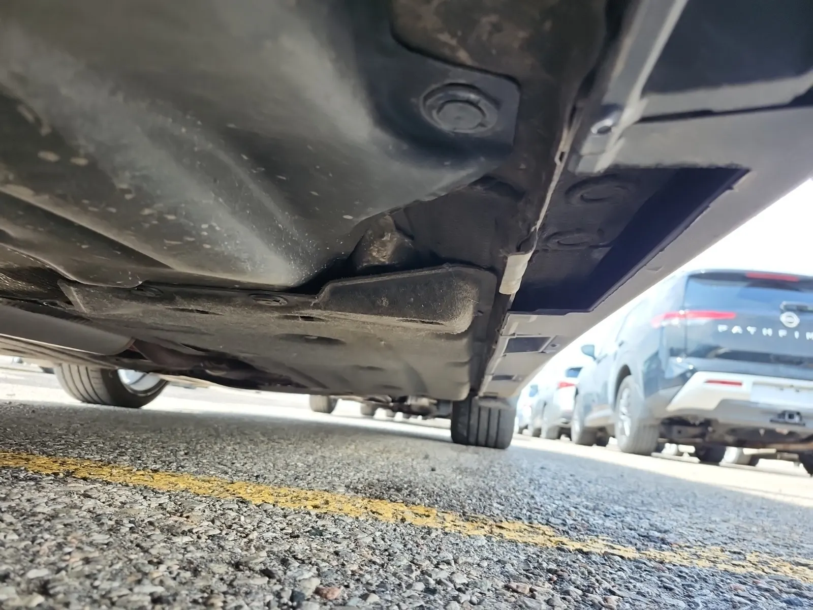 Undercarriage - Passenger Photo