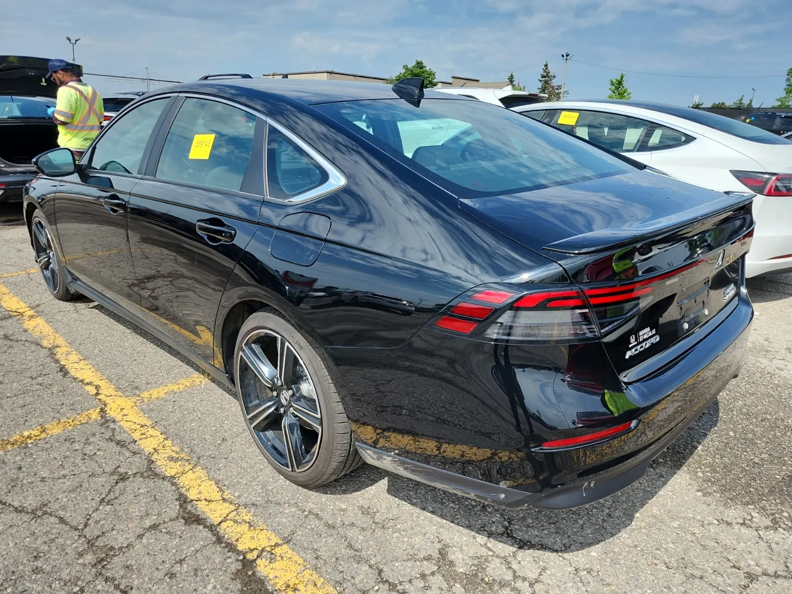 Driver Rear 3/4 Photo