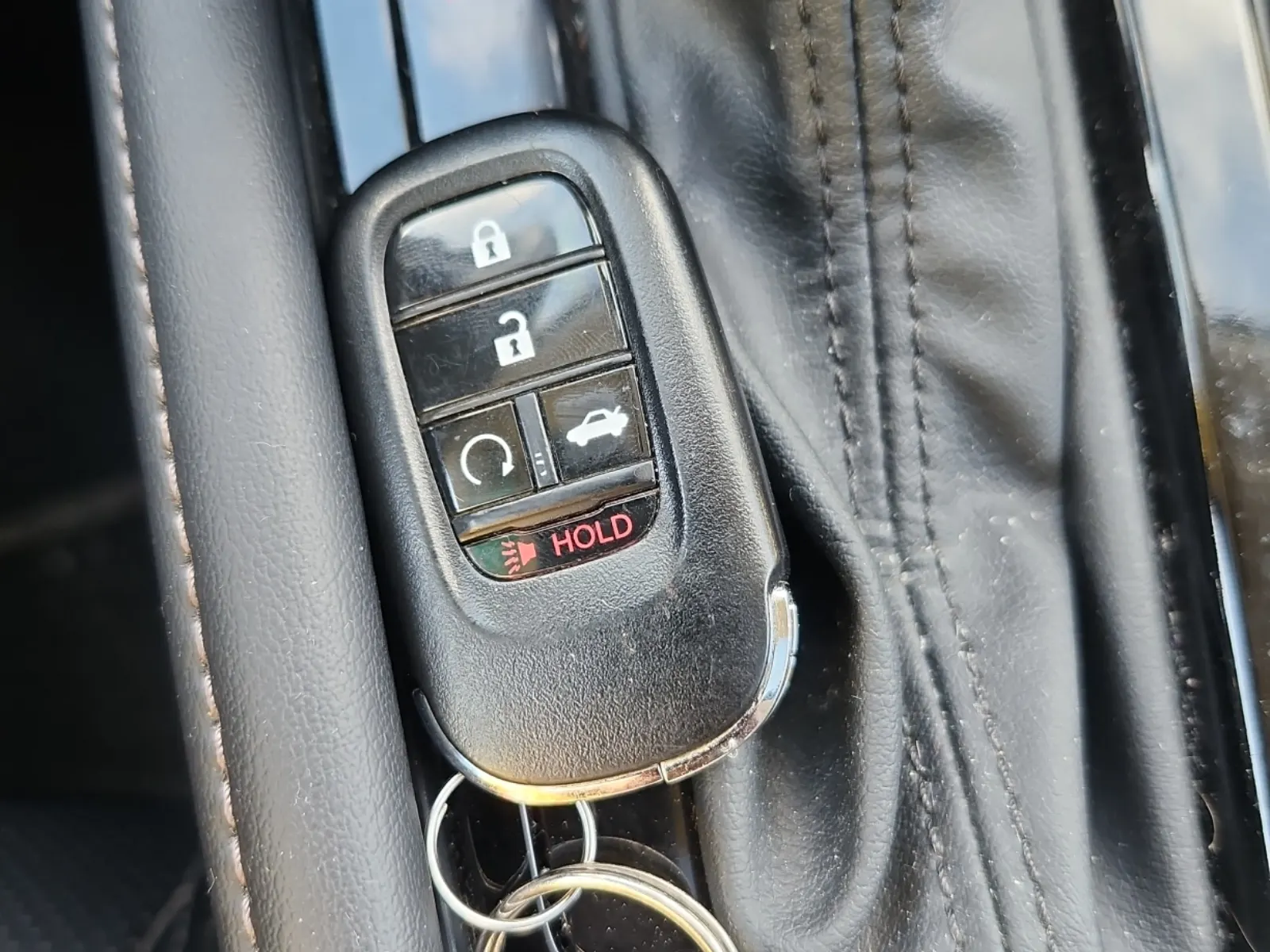 Keys/Fobs/Manual Photo