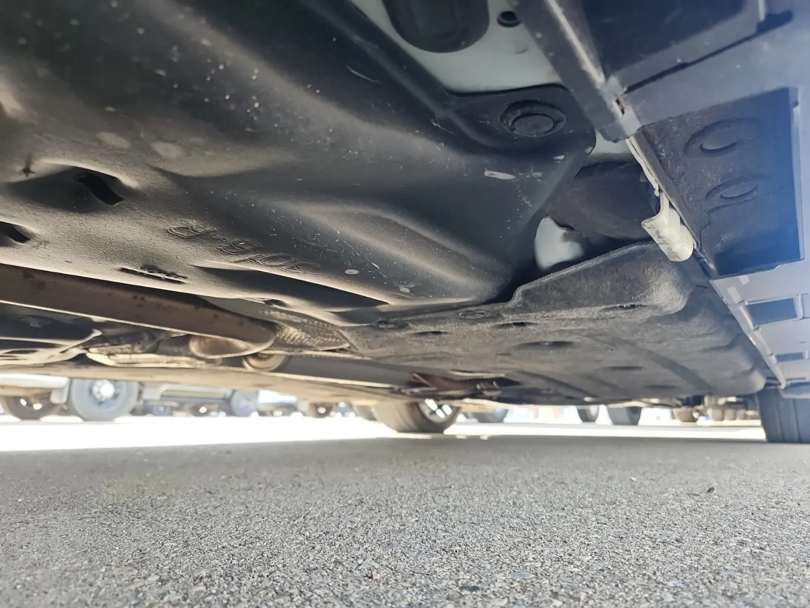 Undercarriage - Passenger Photo