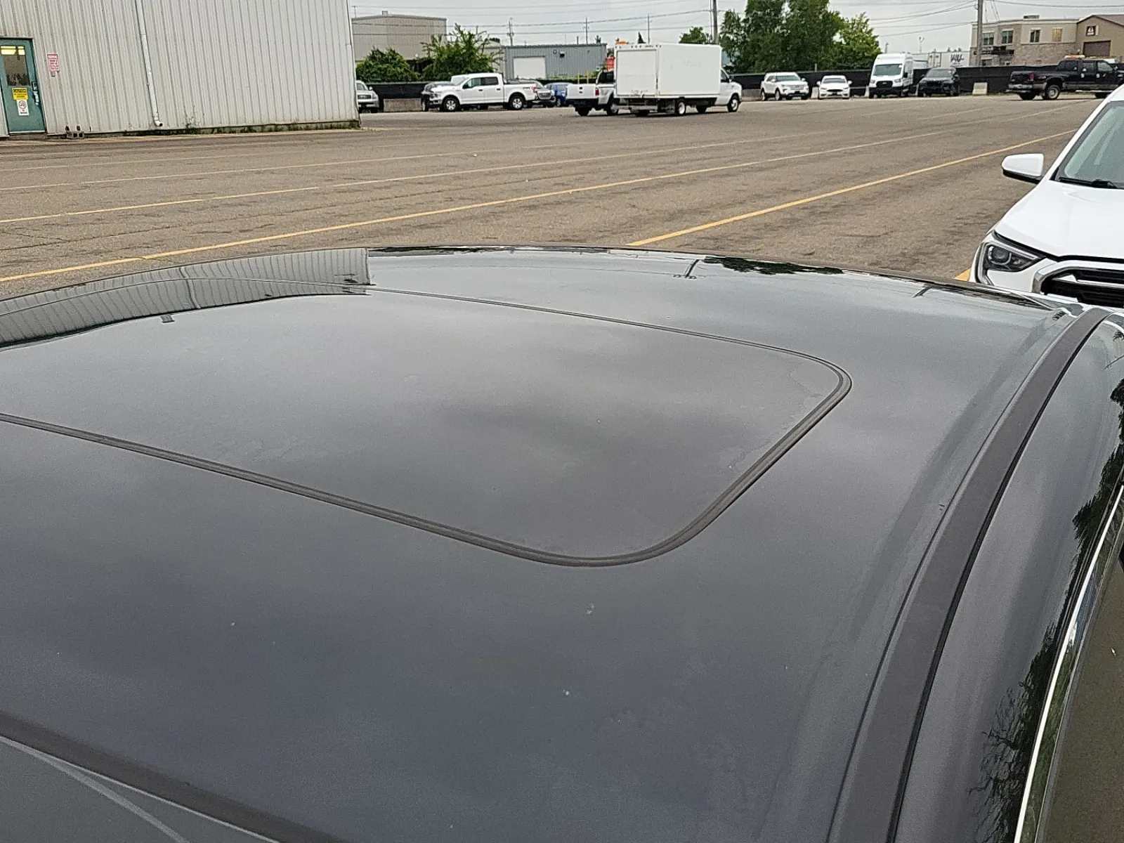 Exterior Roof Photo
