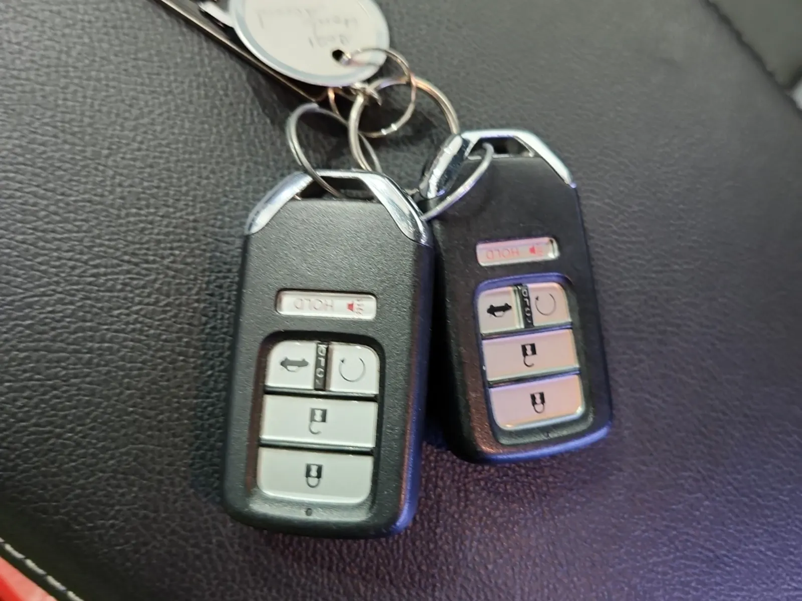 Keys/Fobs/Manual Photo