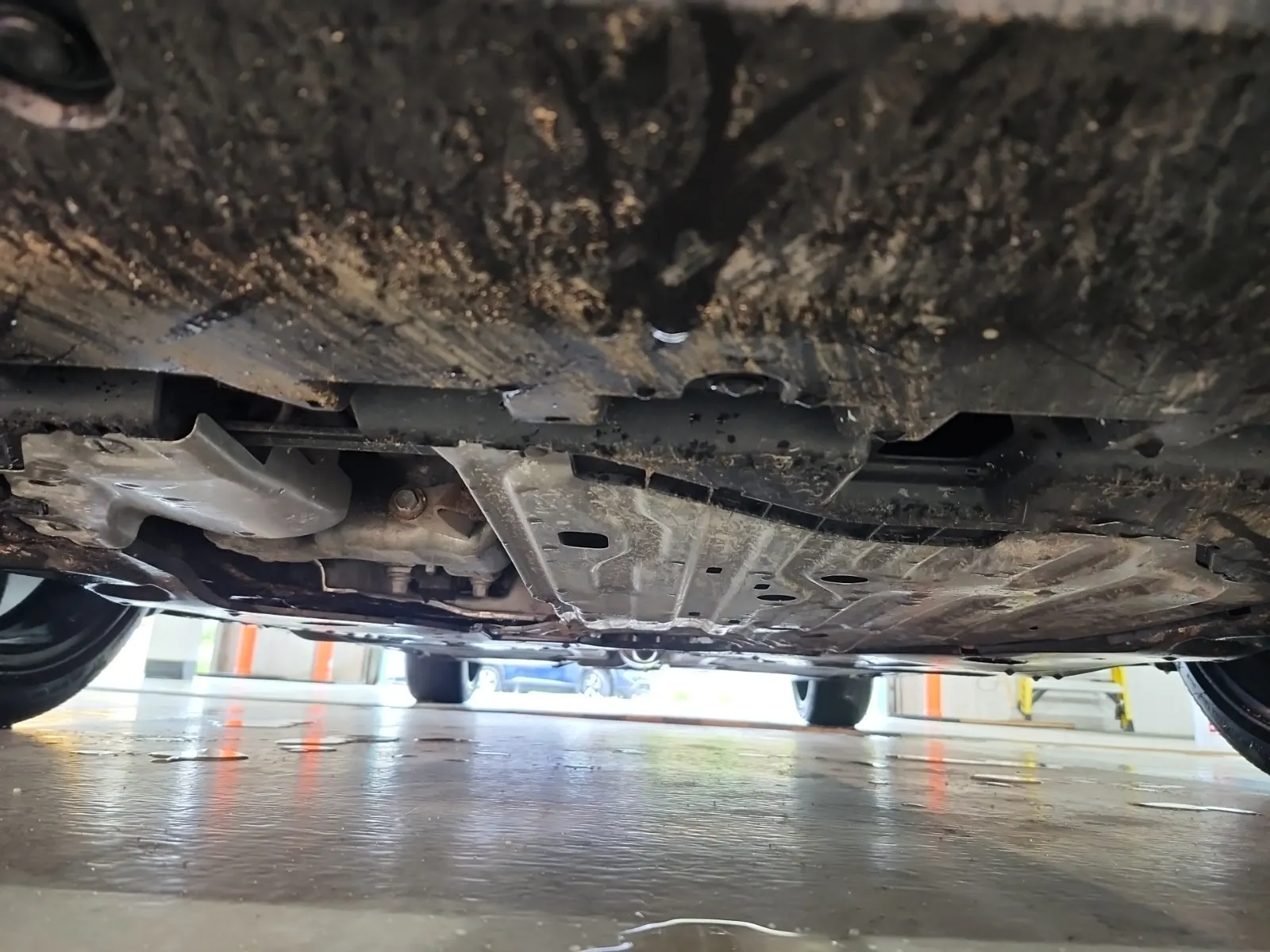 Undercarriage - Front Photo
