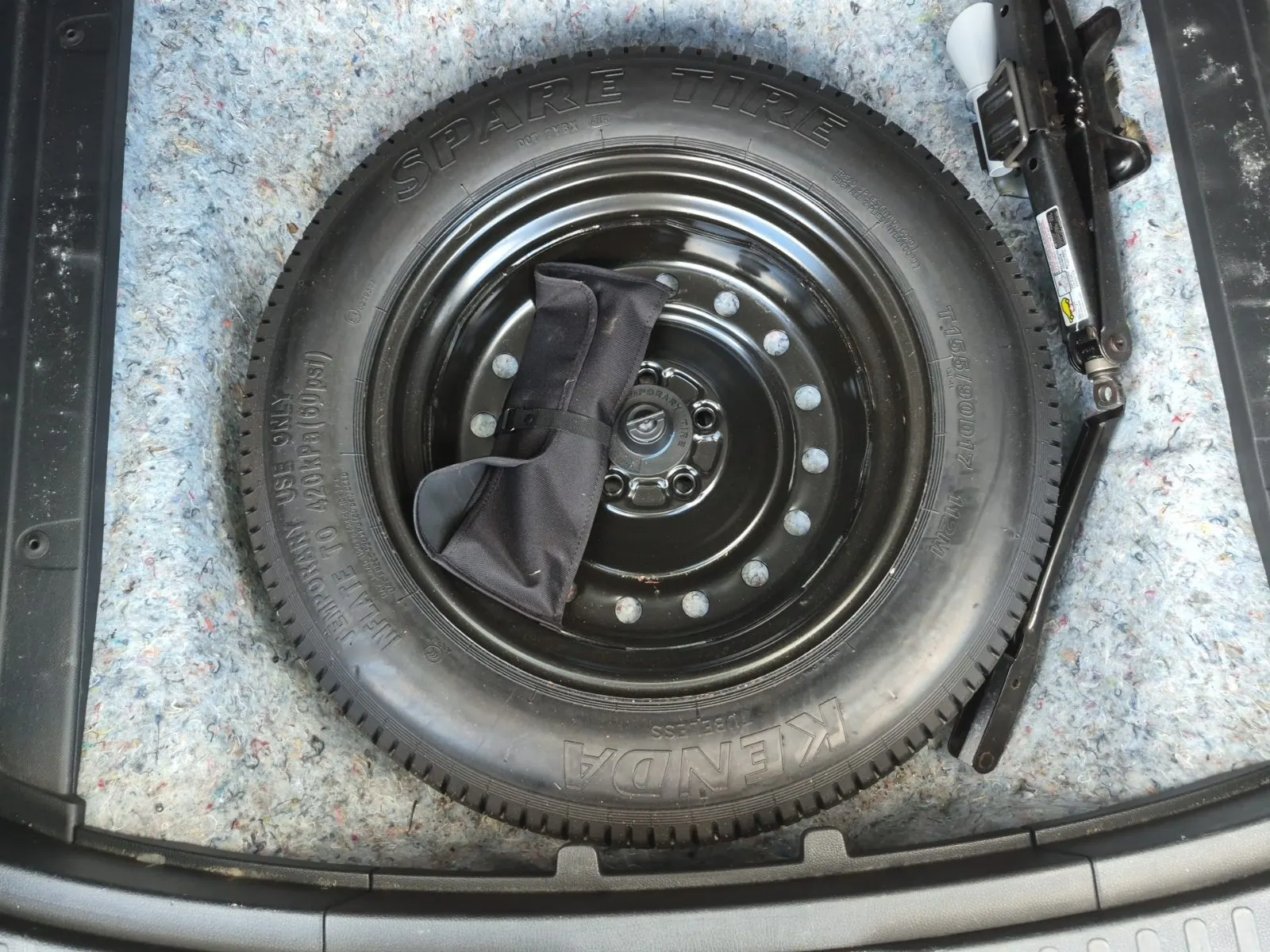 Spare Tire & Wheel Photo