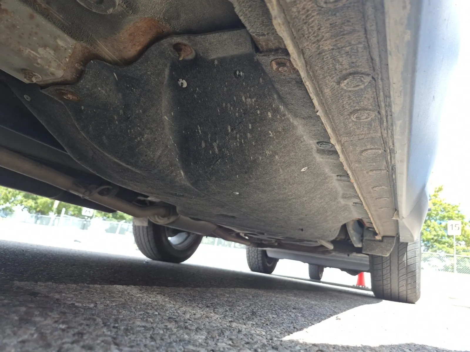 Undercarriage - Driver Photo