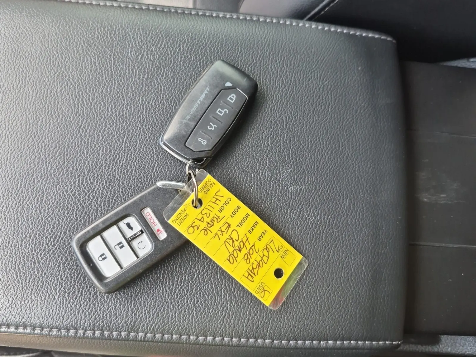 Keys/Fobs/Manual Photo