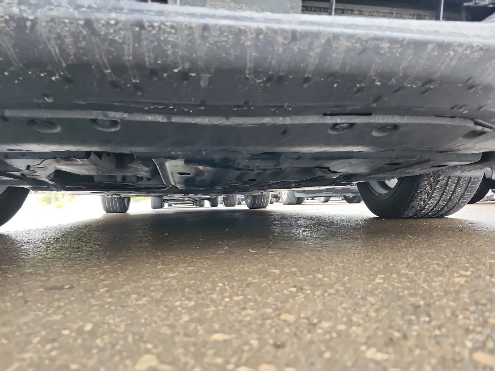 Undercarriage - Front Photo