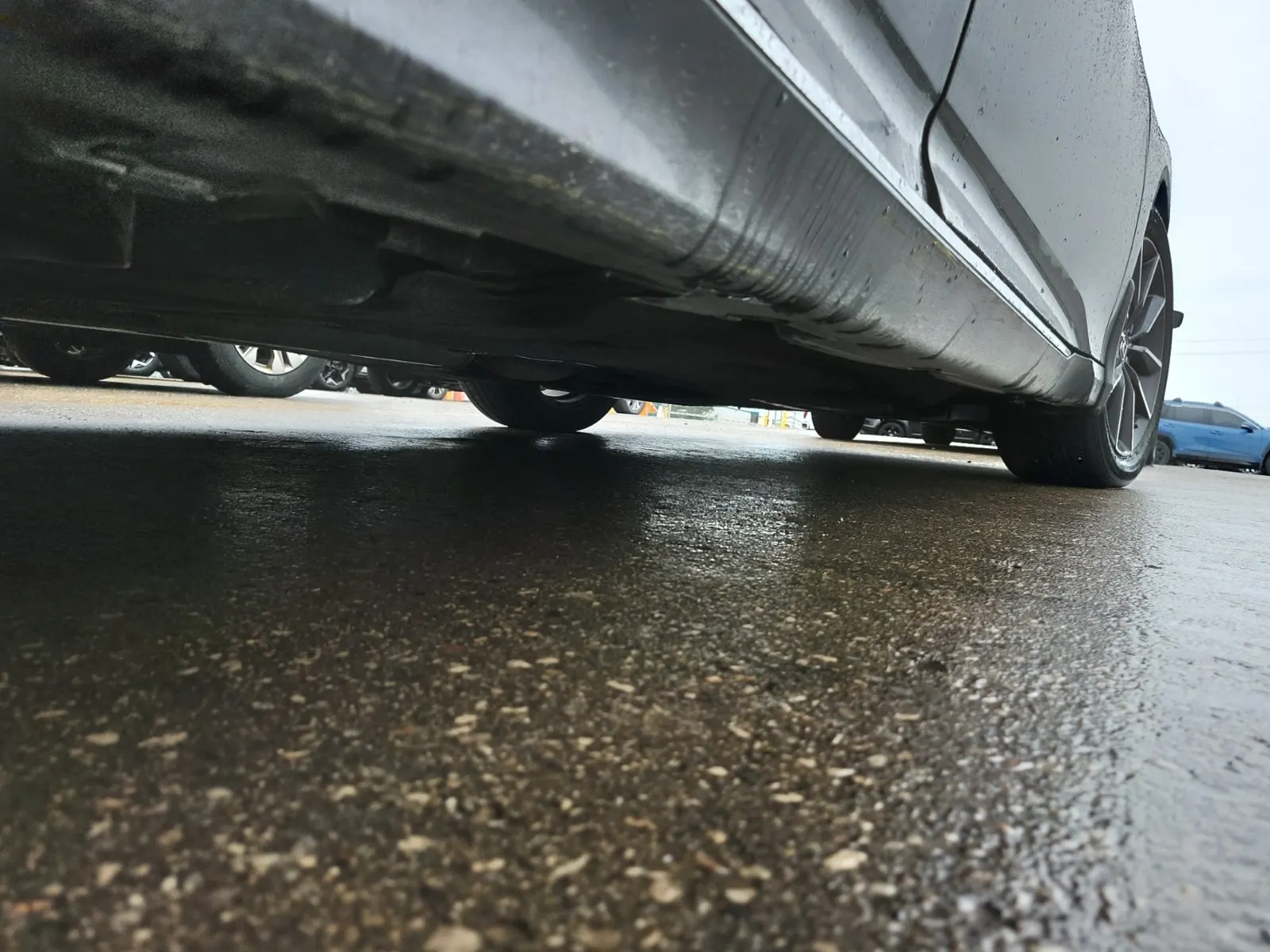 Undercarriage - Passenger Photo