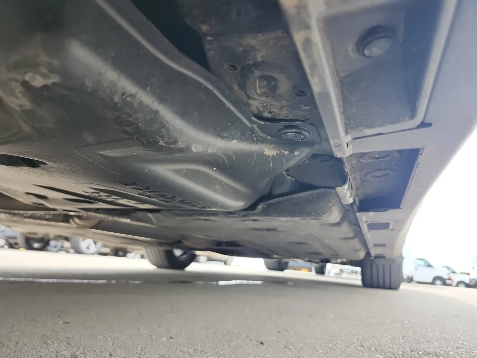 Undercarriage - Passenger Photo