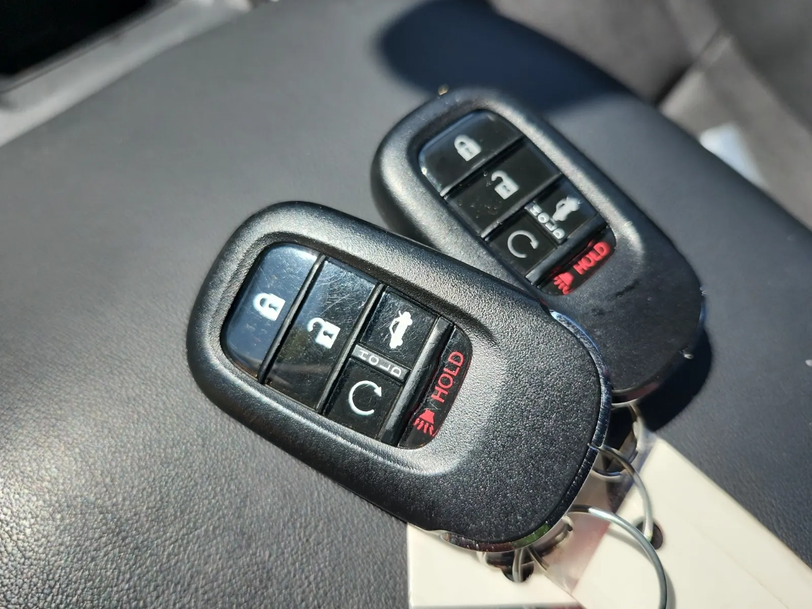 Keys/Fobs/Manual Photo