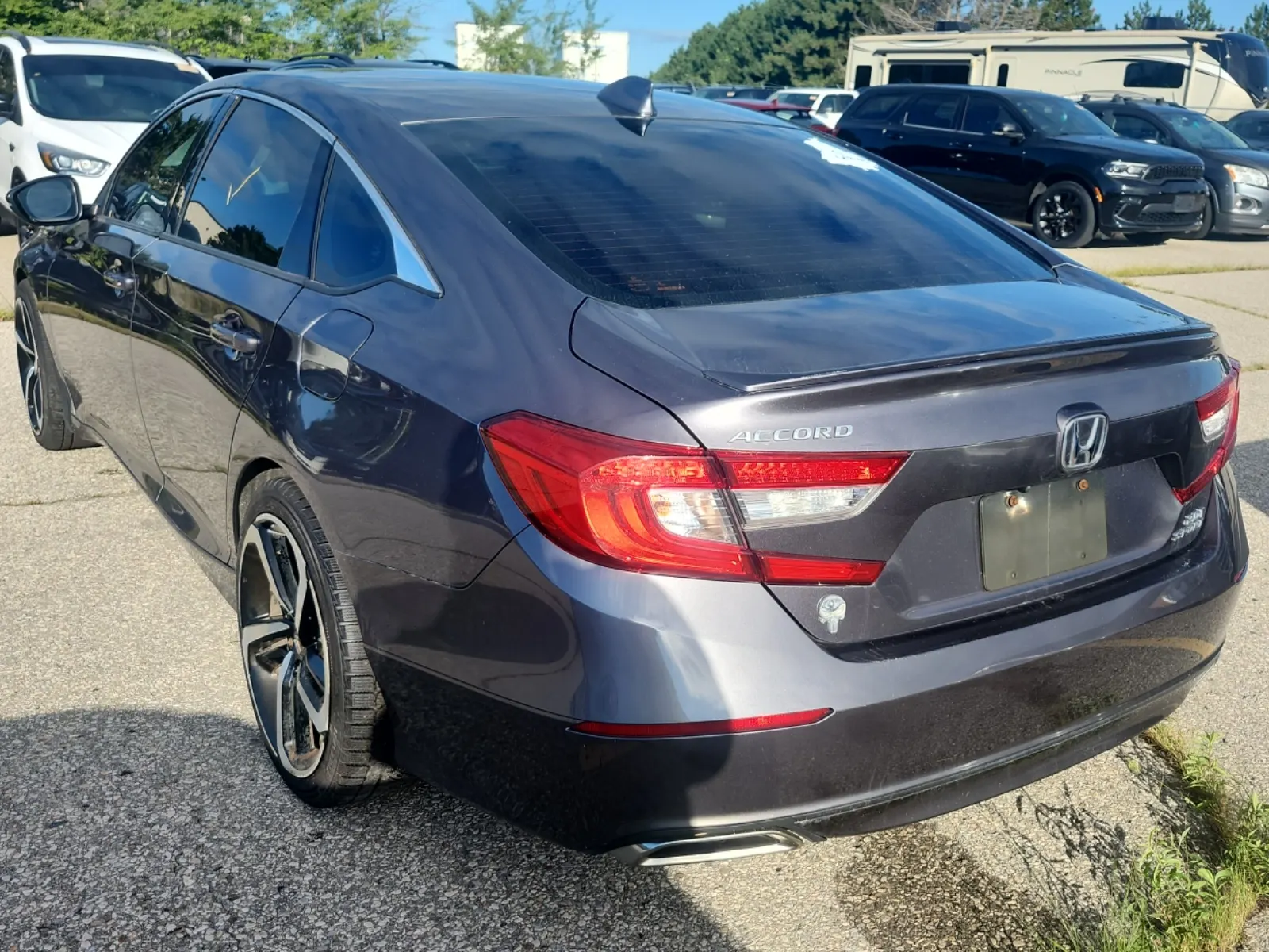 Driver Rear 3/4 Photo