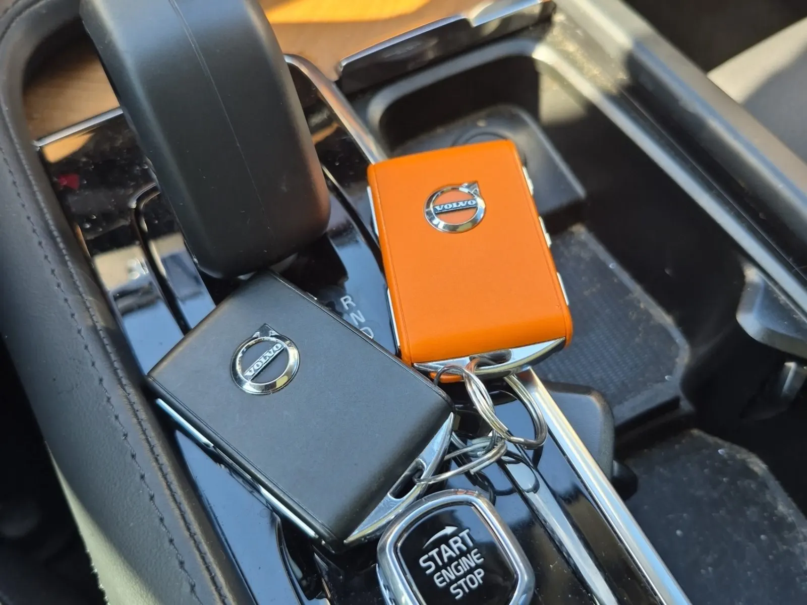 Keys/Fobs/Manual Photo