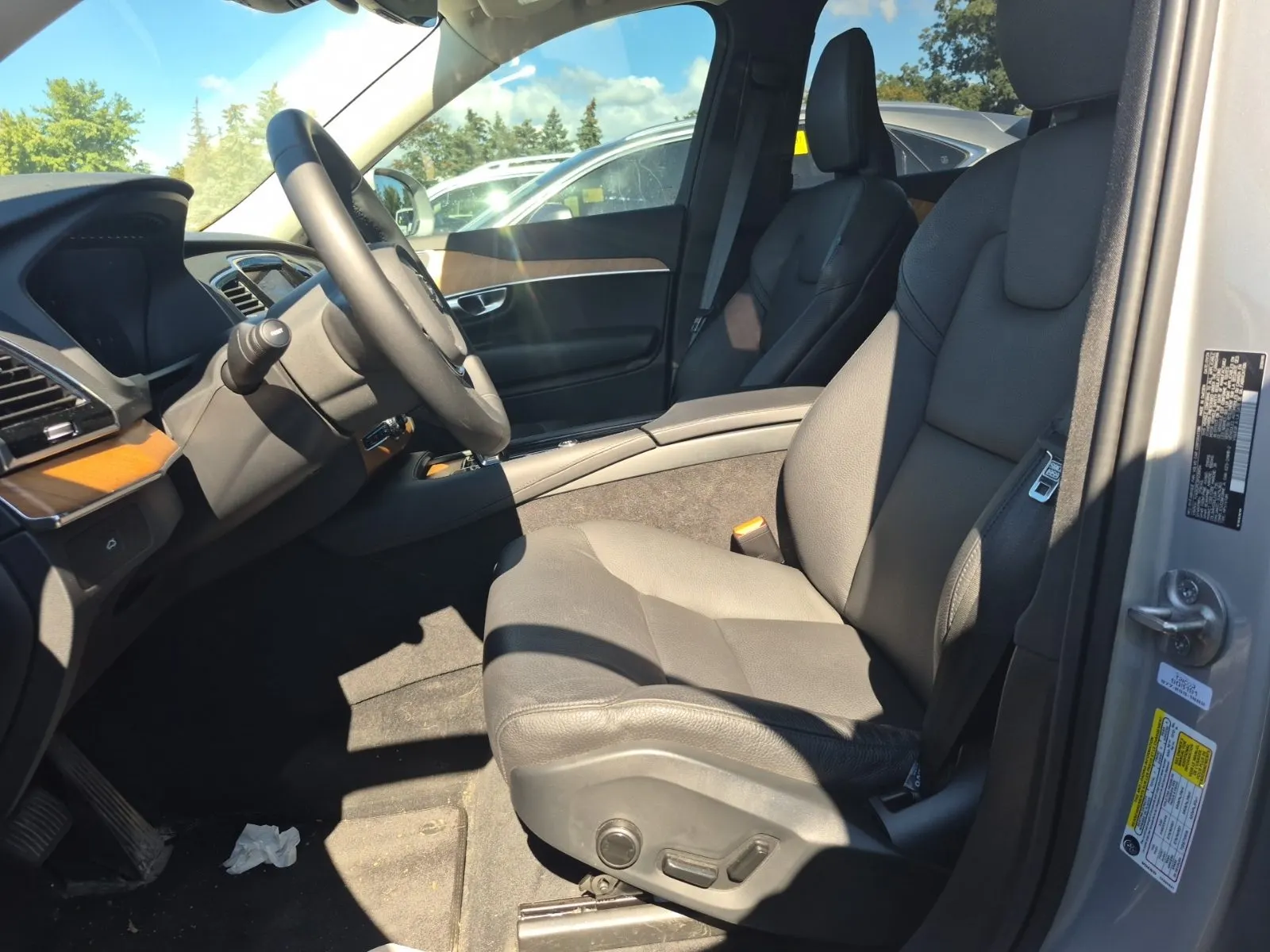Front Interior Photo