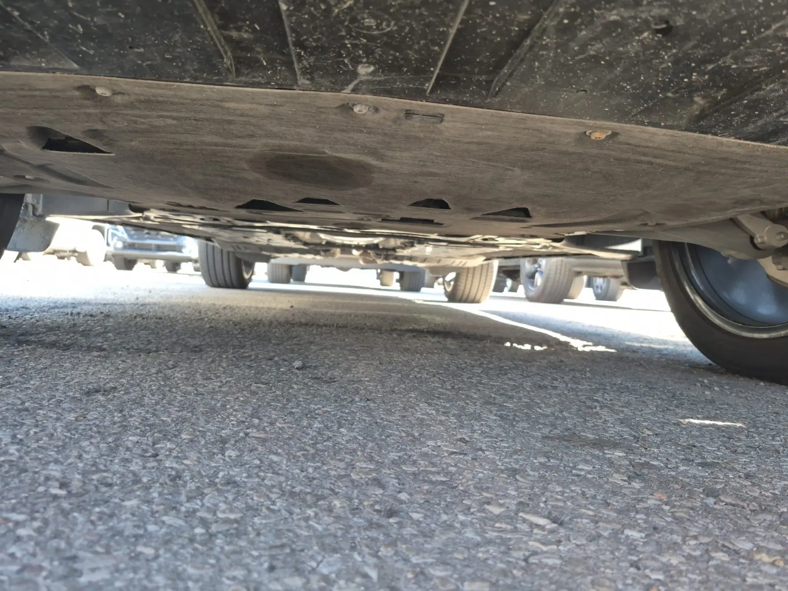 Undercarriage - Front Photo