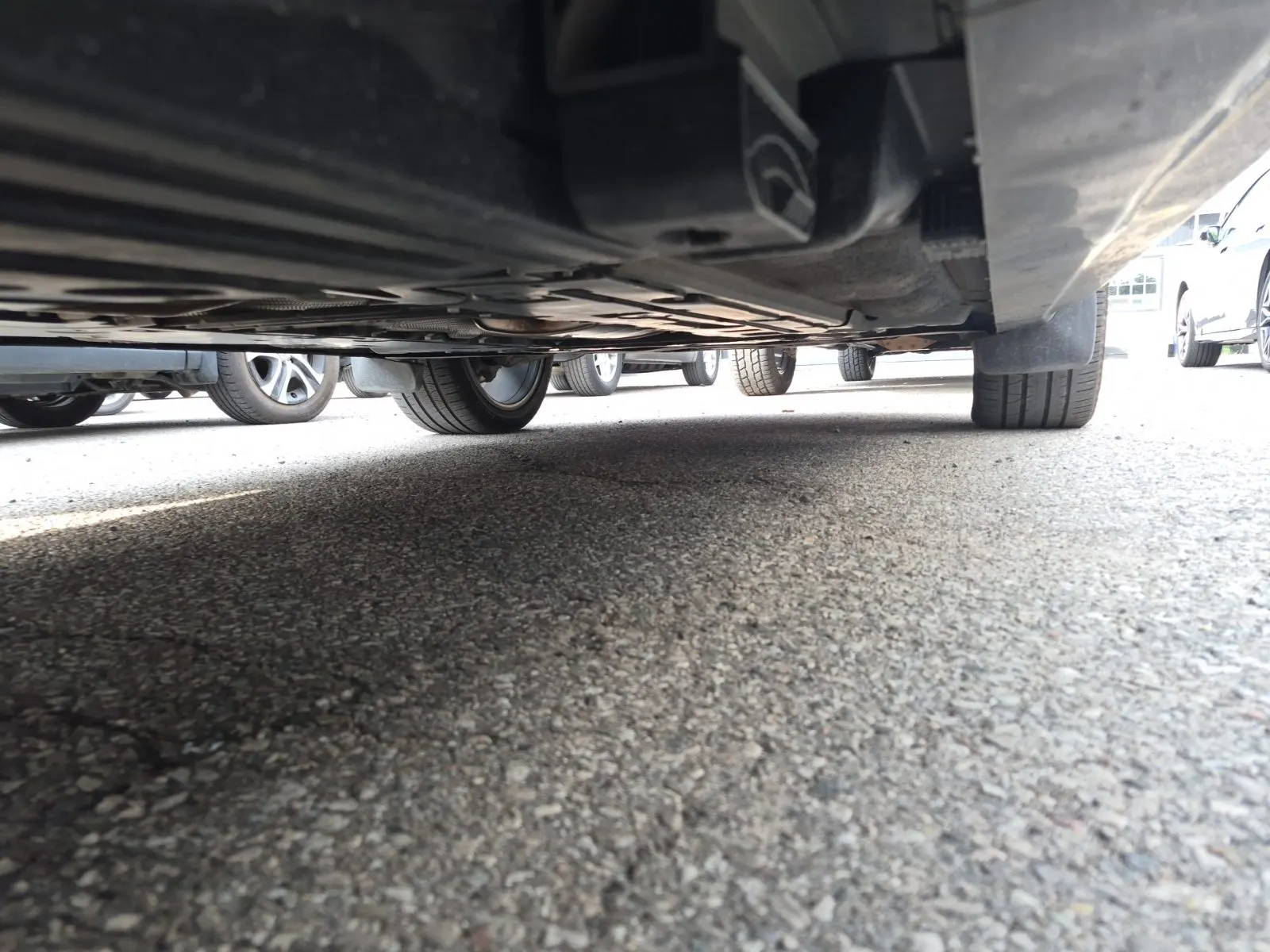 Undercarriage - Passenger Photo