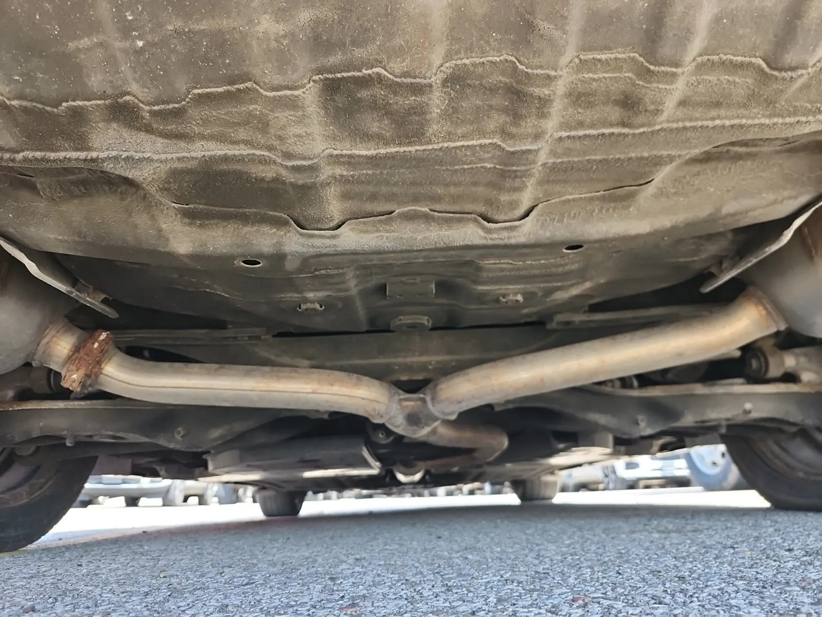 Undercarriage - Rear Photo