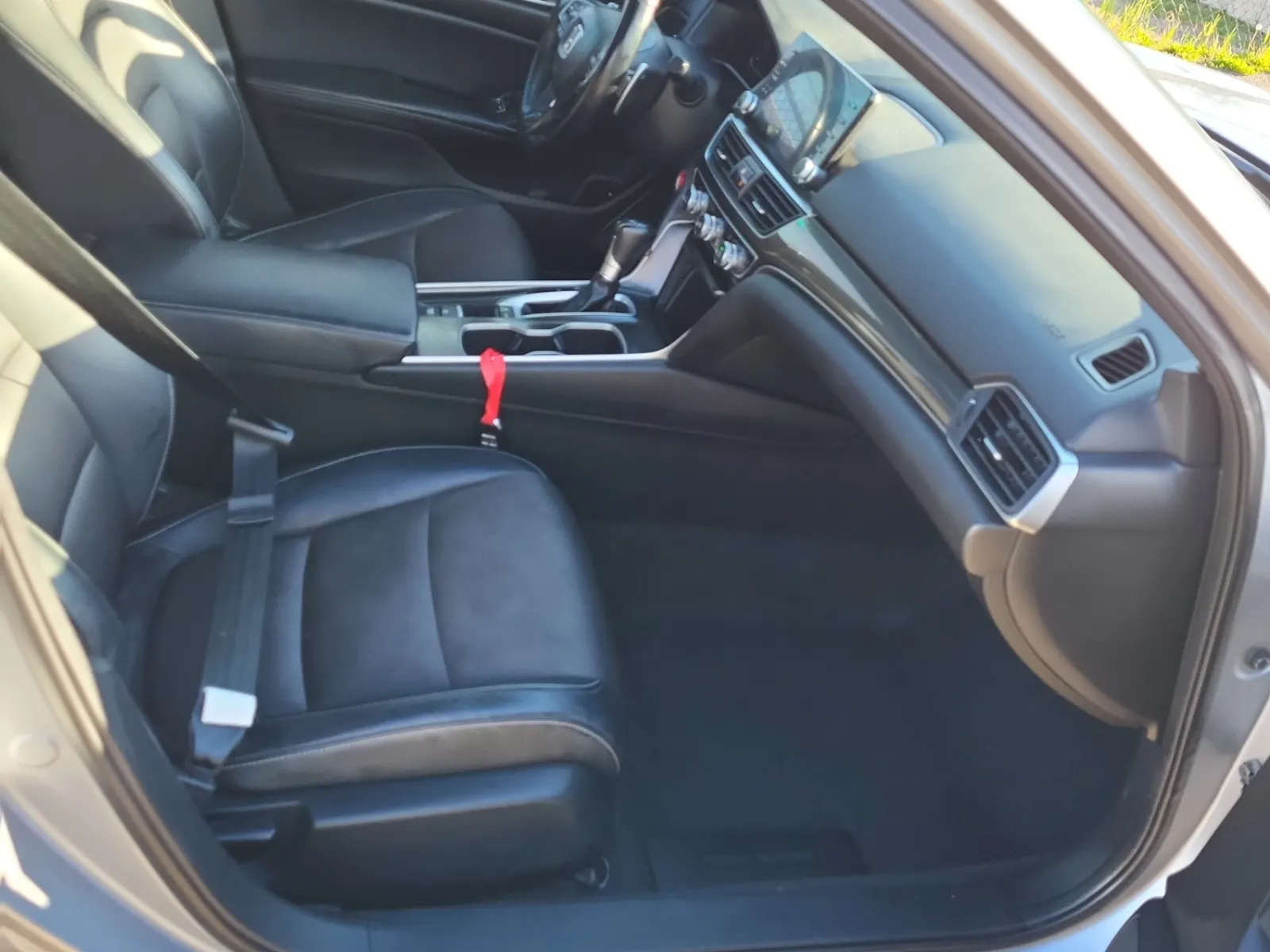 Right Side Interior Photo