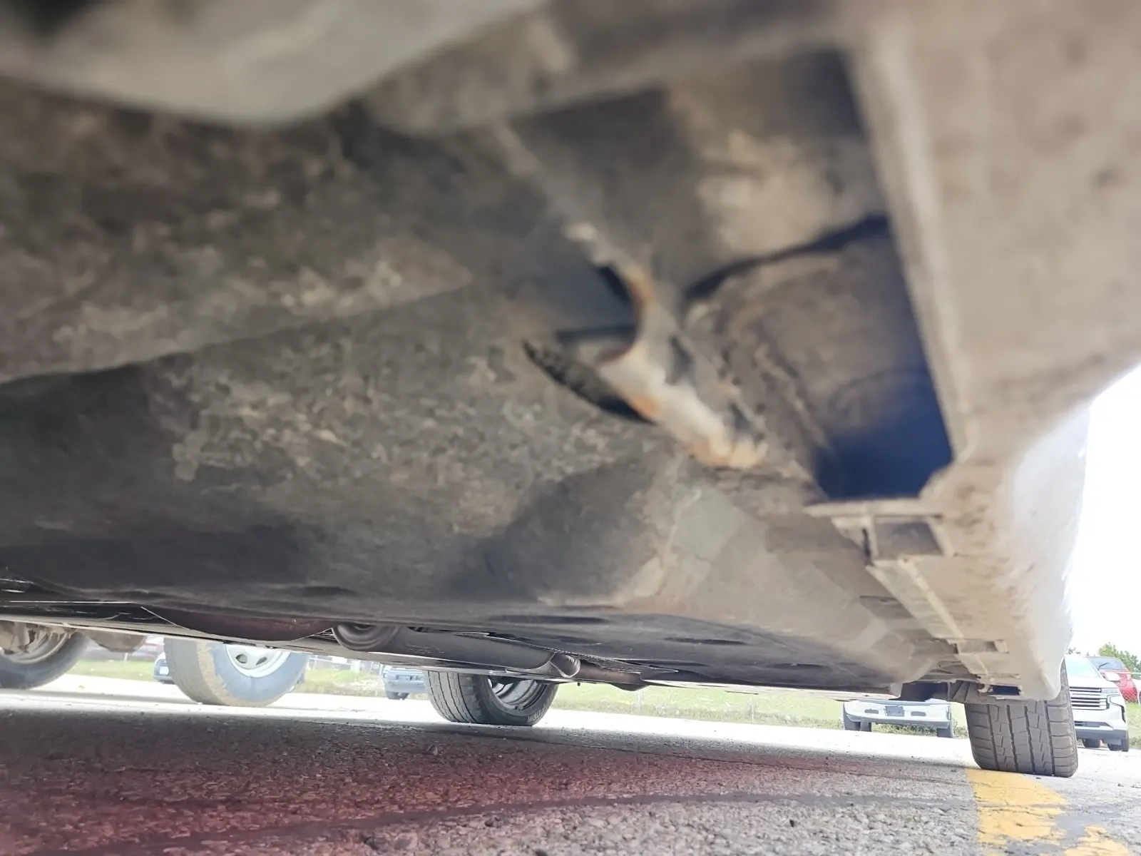 Undercarriage - Driver Photo