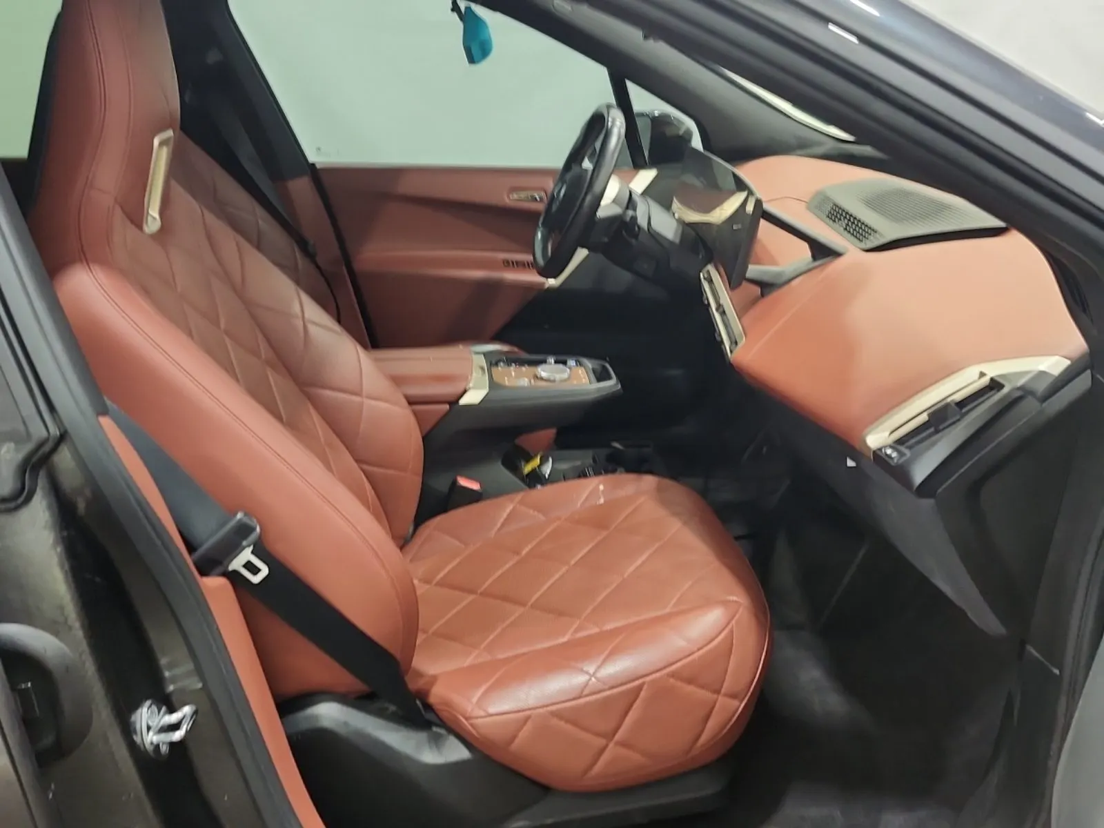 Right Side Interior Photo