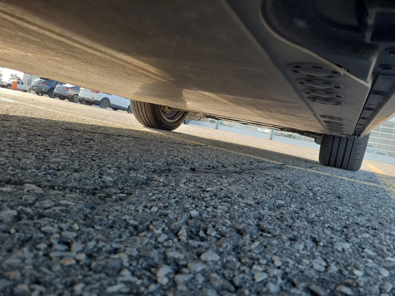 Undercarriage - Passenger Photo
