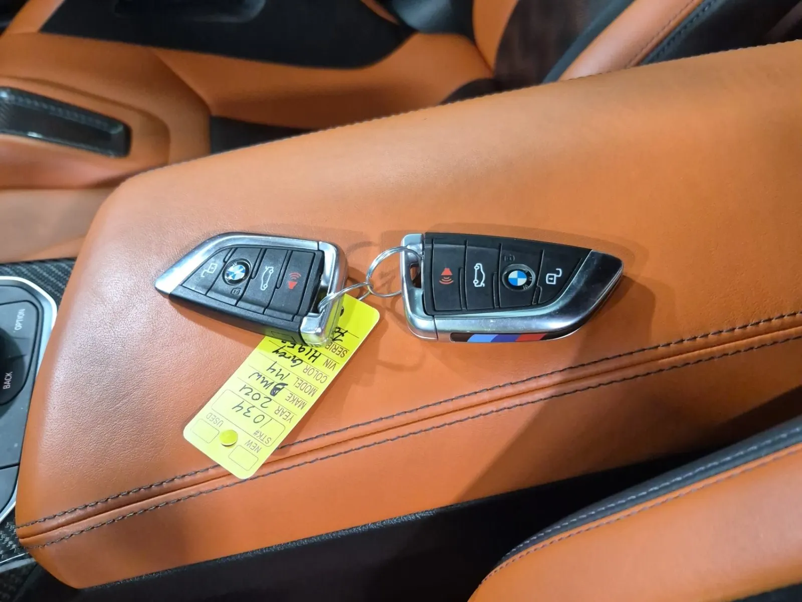 Keys/Fobs/Manual Photo