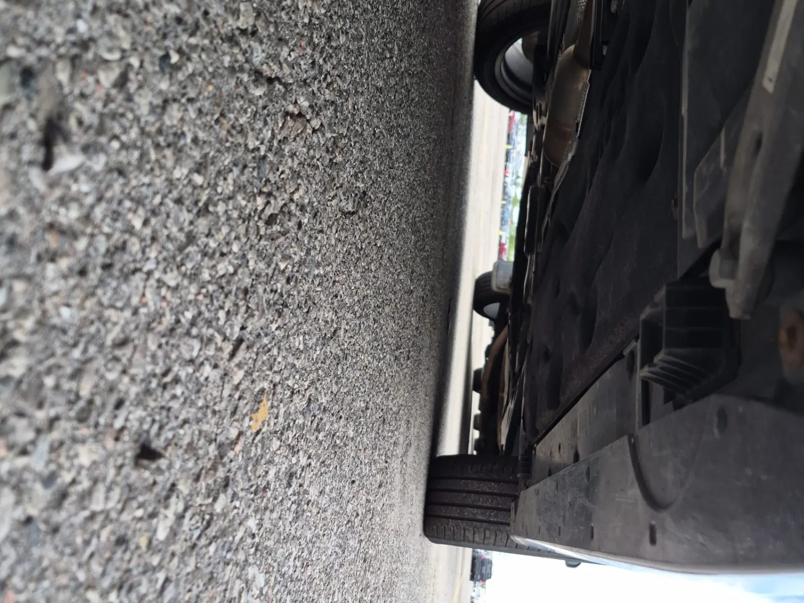 Undercarriage - Passenger Photo