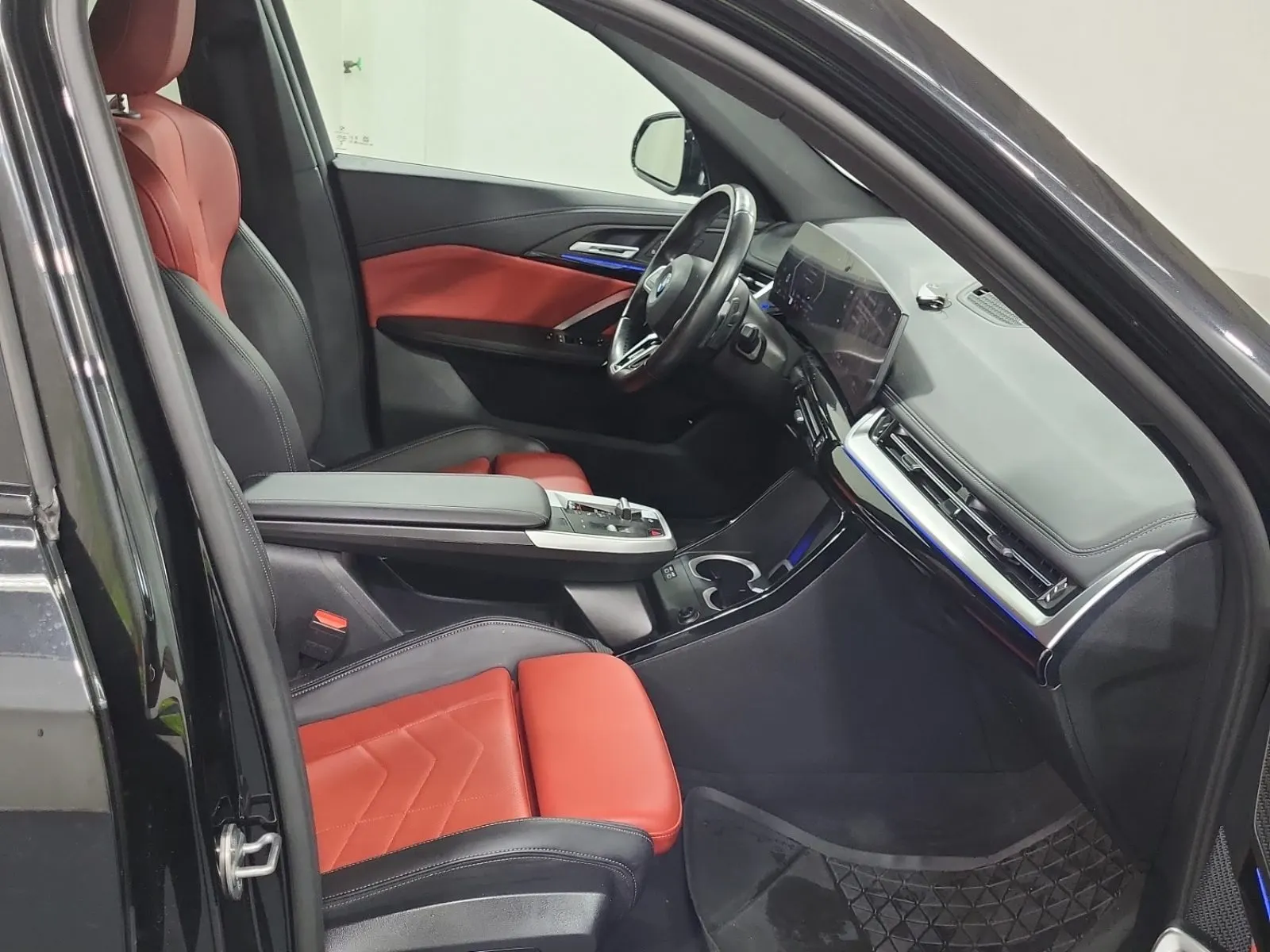 Right Side Interior Photo