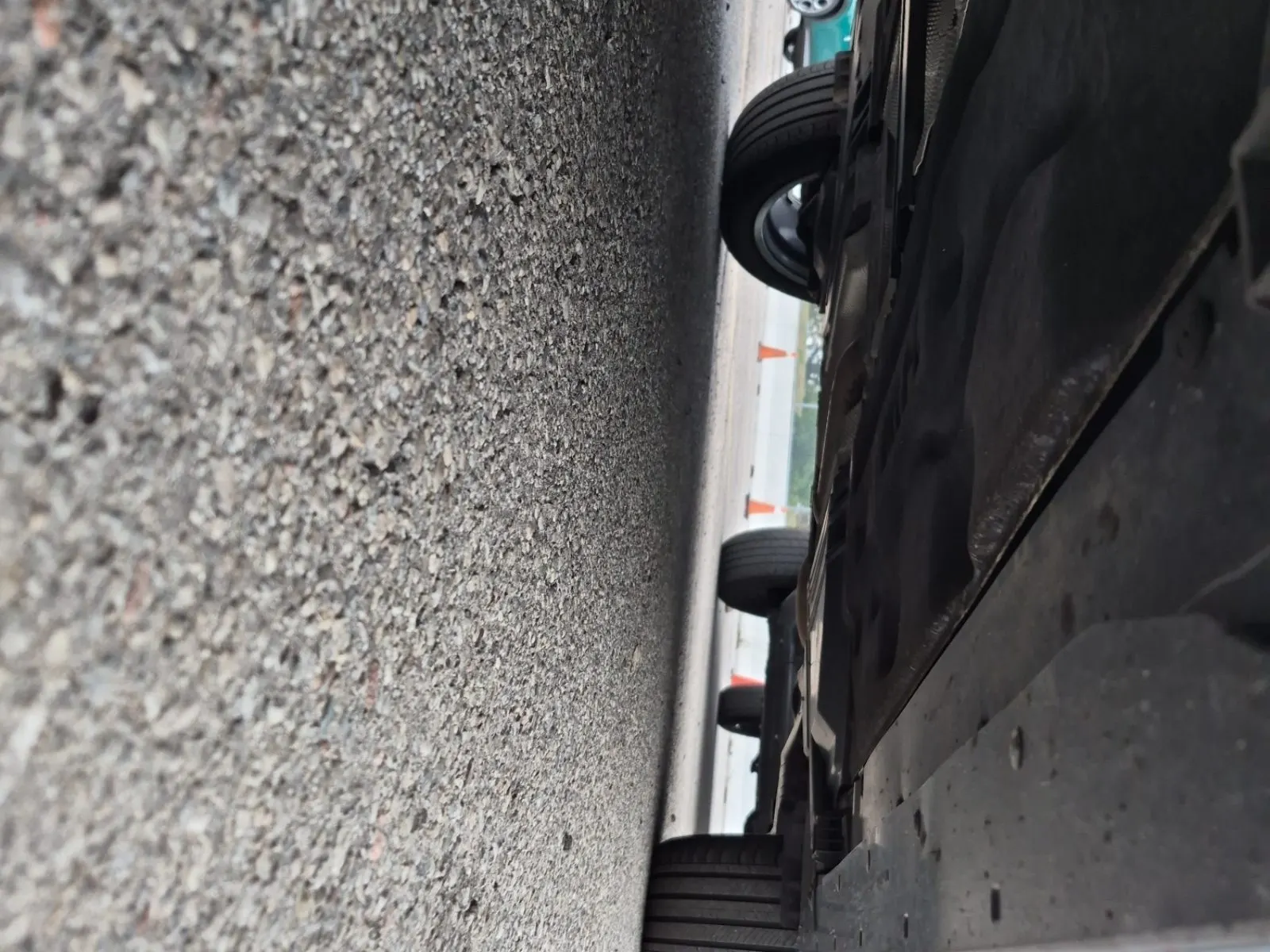 Undercarriage - Driver Photo