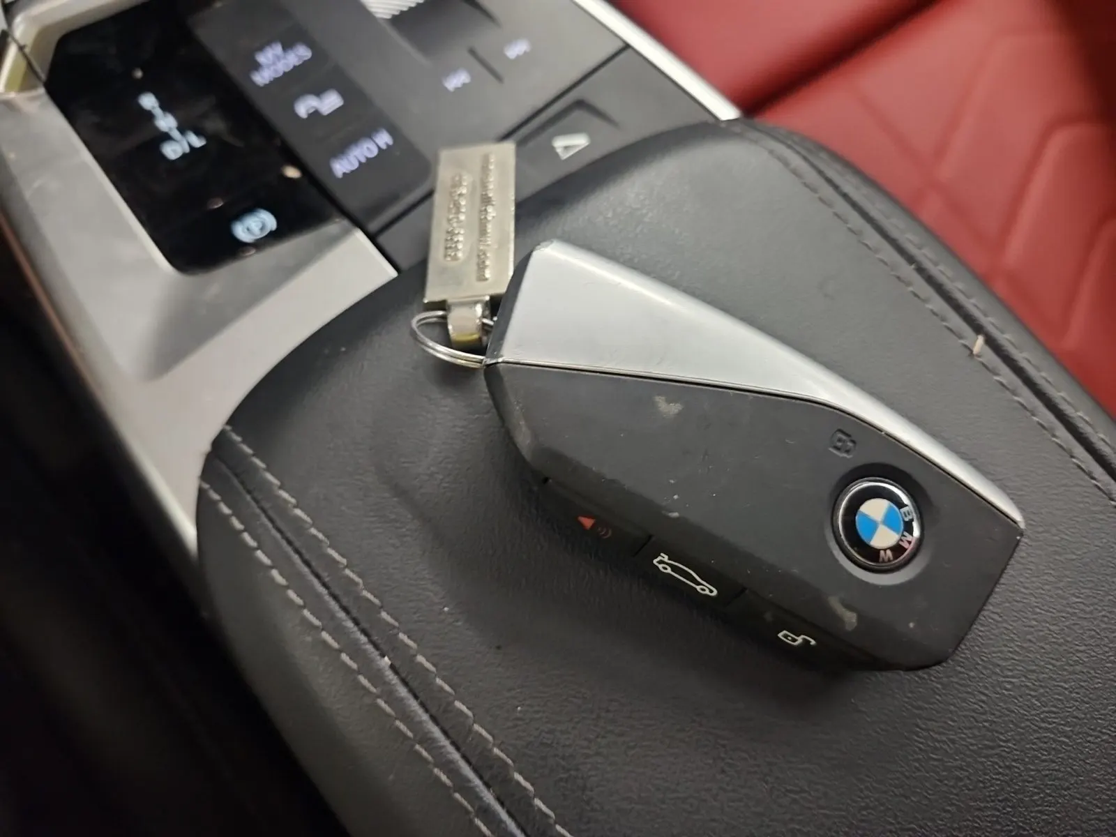 Keys/Fobs/Manual Photo