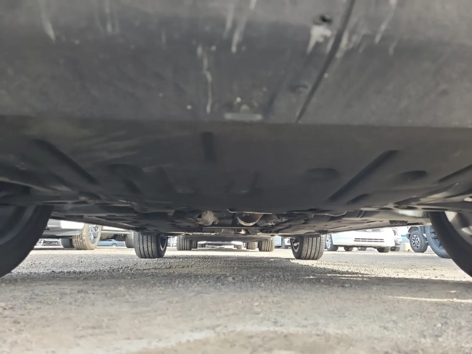Undercarriage - Front Photo