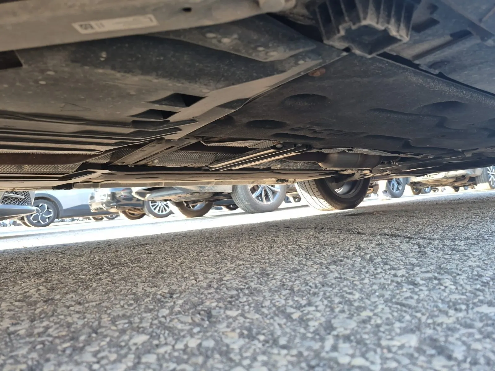 Undercarriage - Passenger Photo