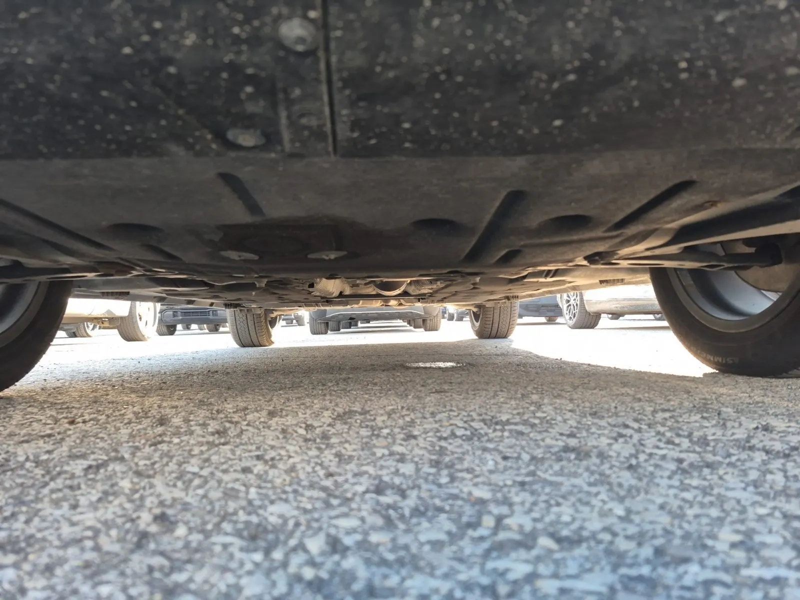 Undercarriage - Front Photo