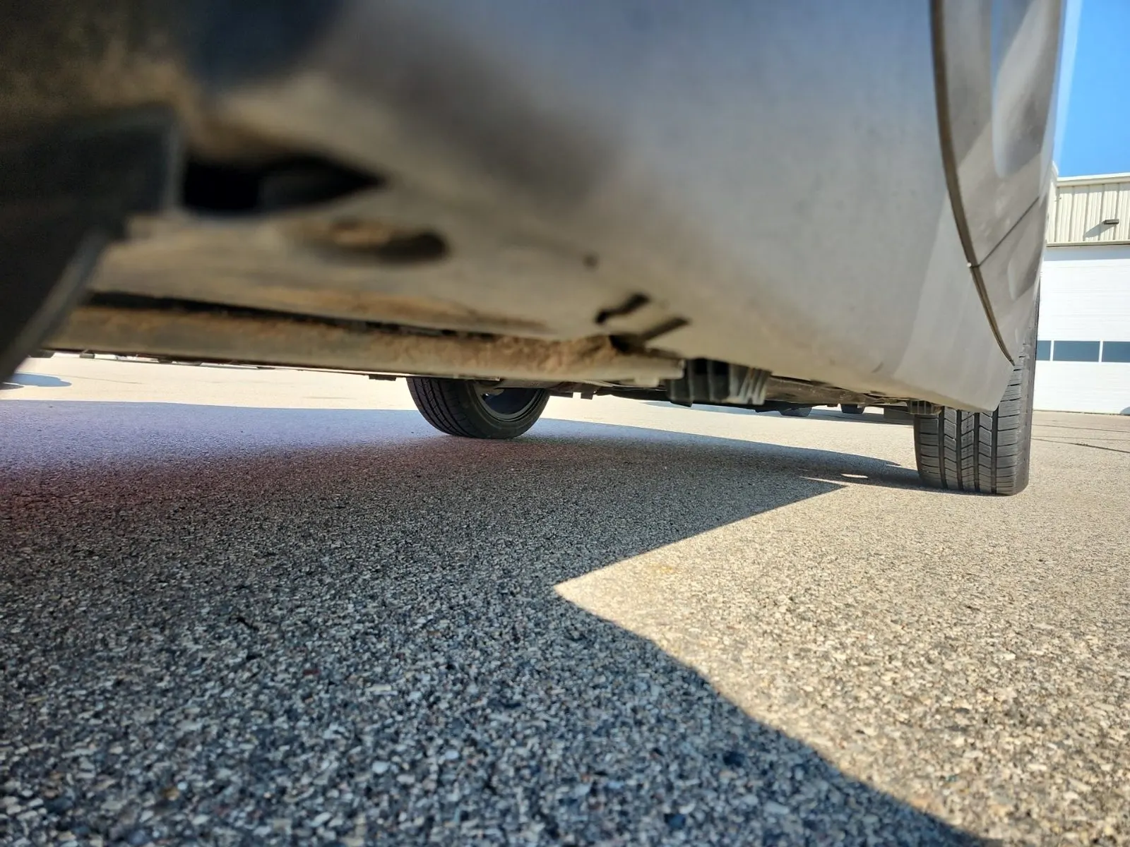 Undercarriage - Passenger Photo