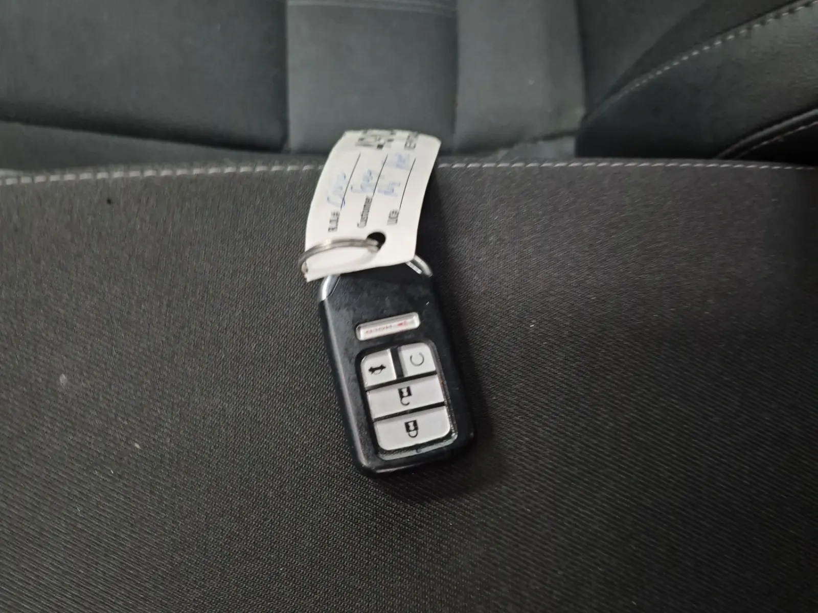 Keys/Fobs/Manual Photo