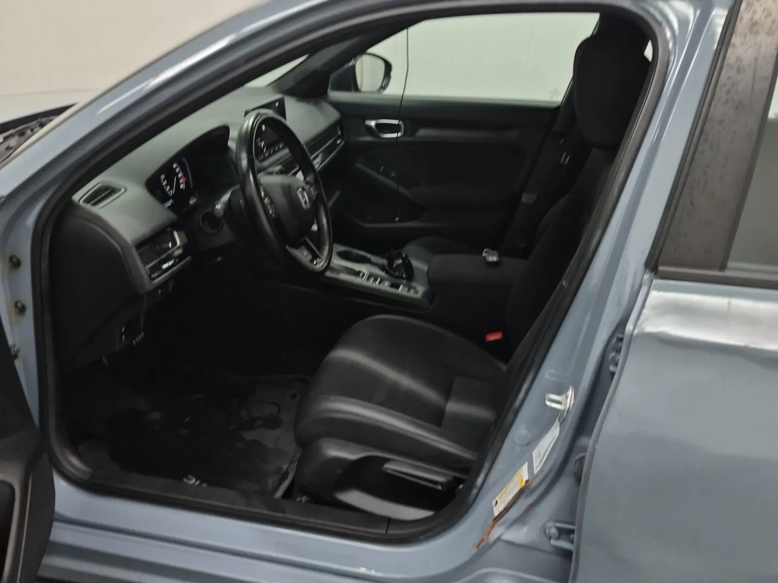 Front Interior Photo