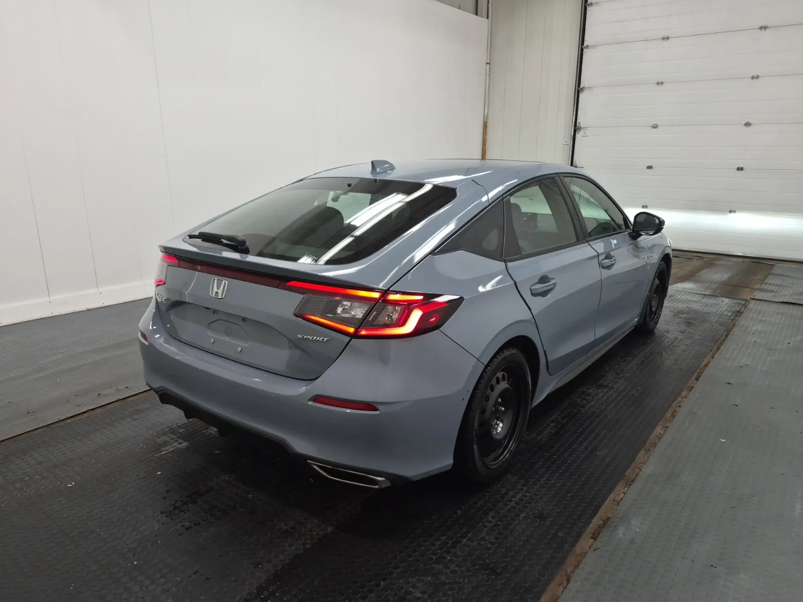 Passenger Rear 3/4 Photo