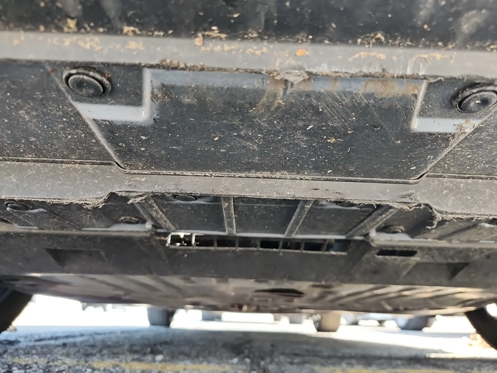Undercarriage - Front Photo