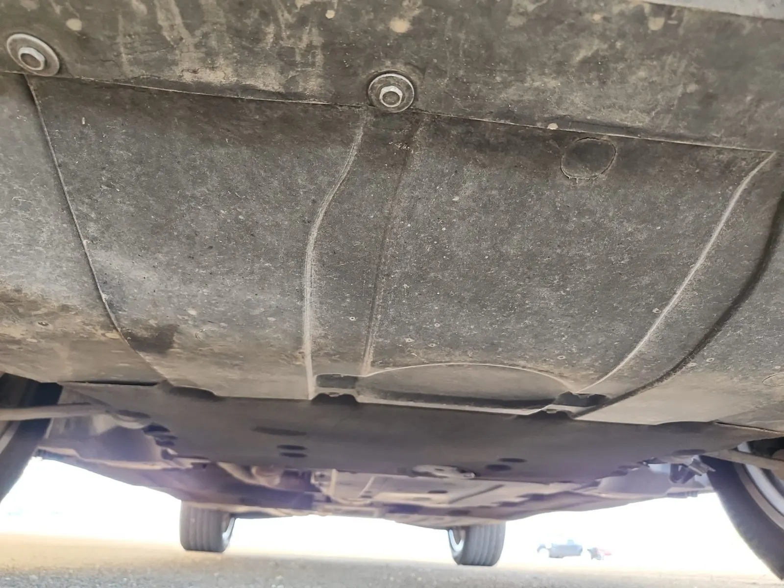 Undercarriage - Front Photo