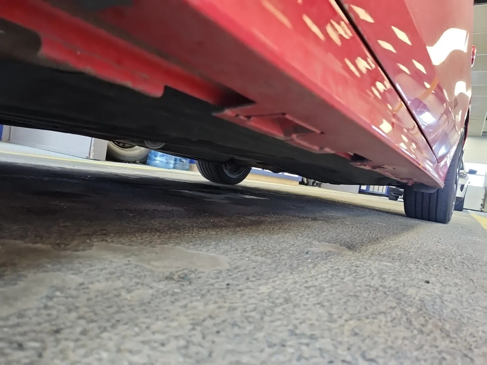 Undercarriage - Driver Photo