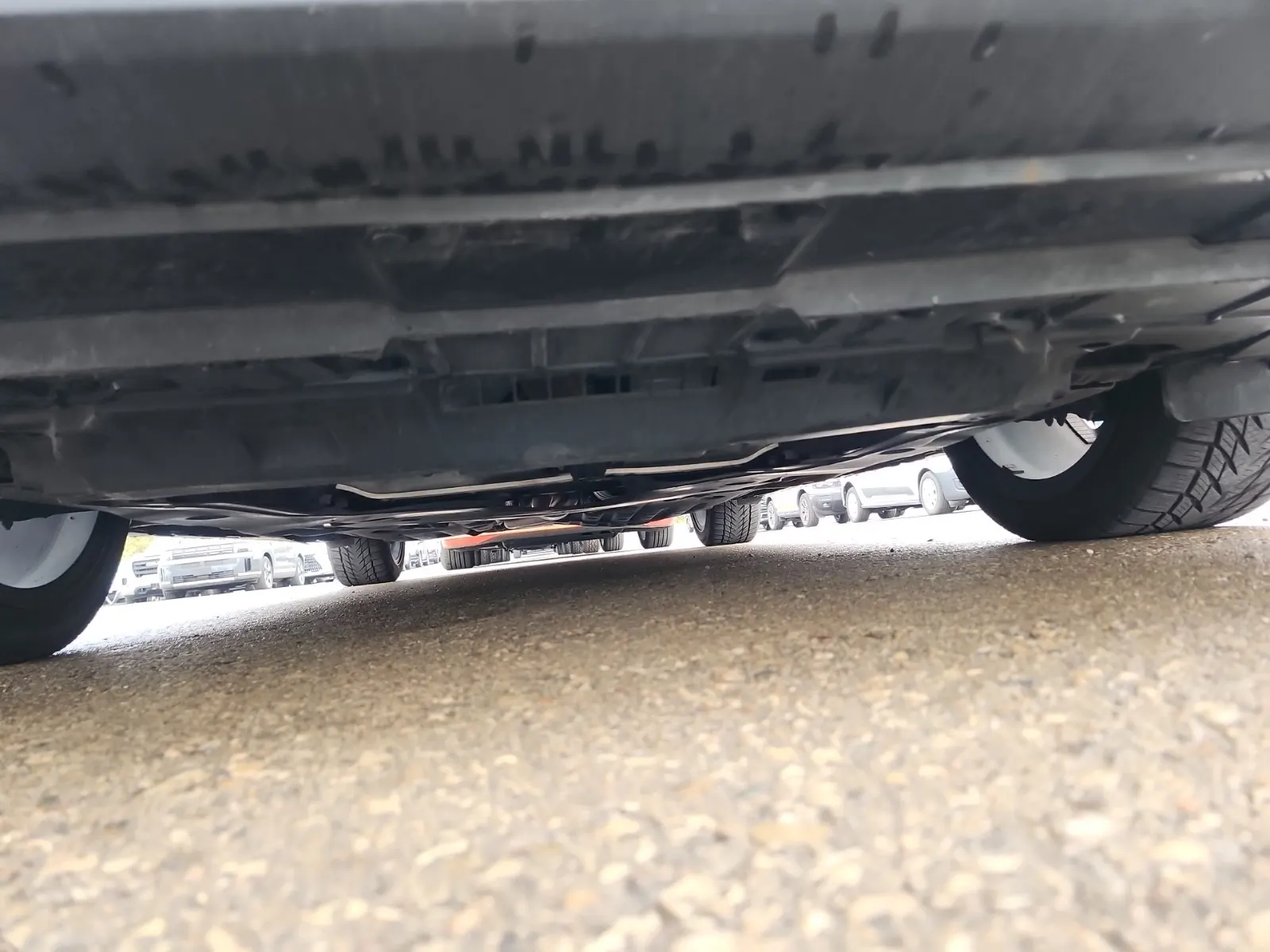 Undercarriage - Front Photo