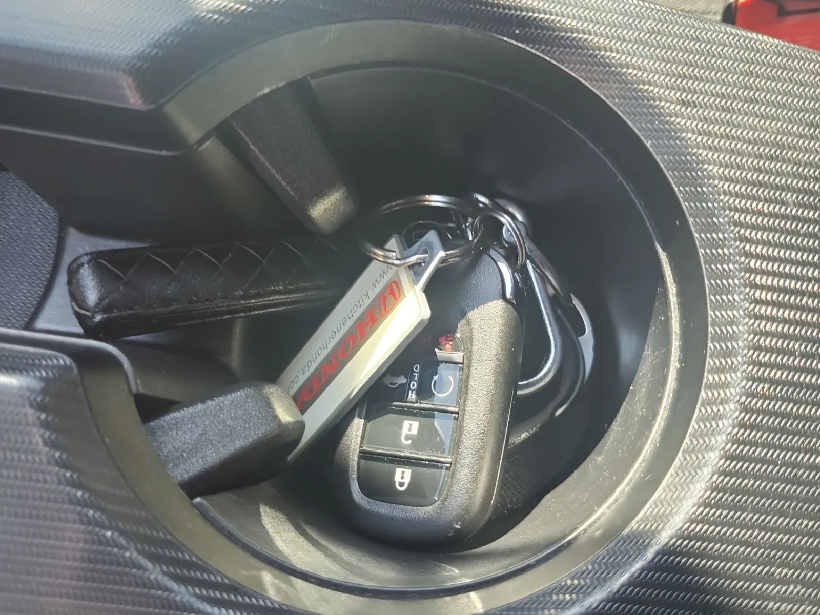 Keys/Fobs/Manual Photo