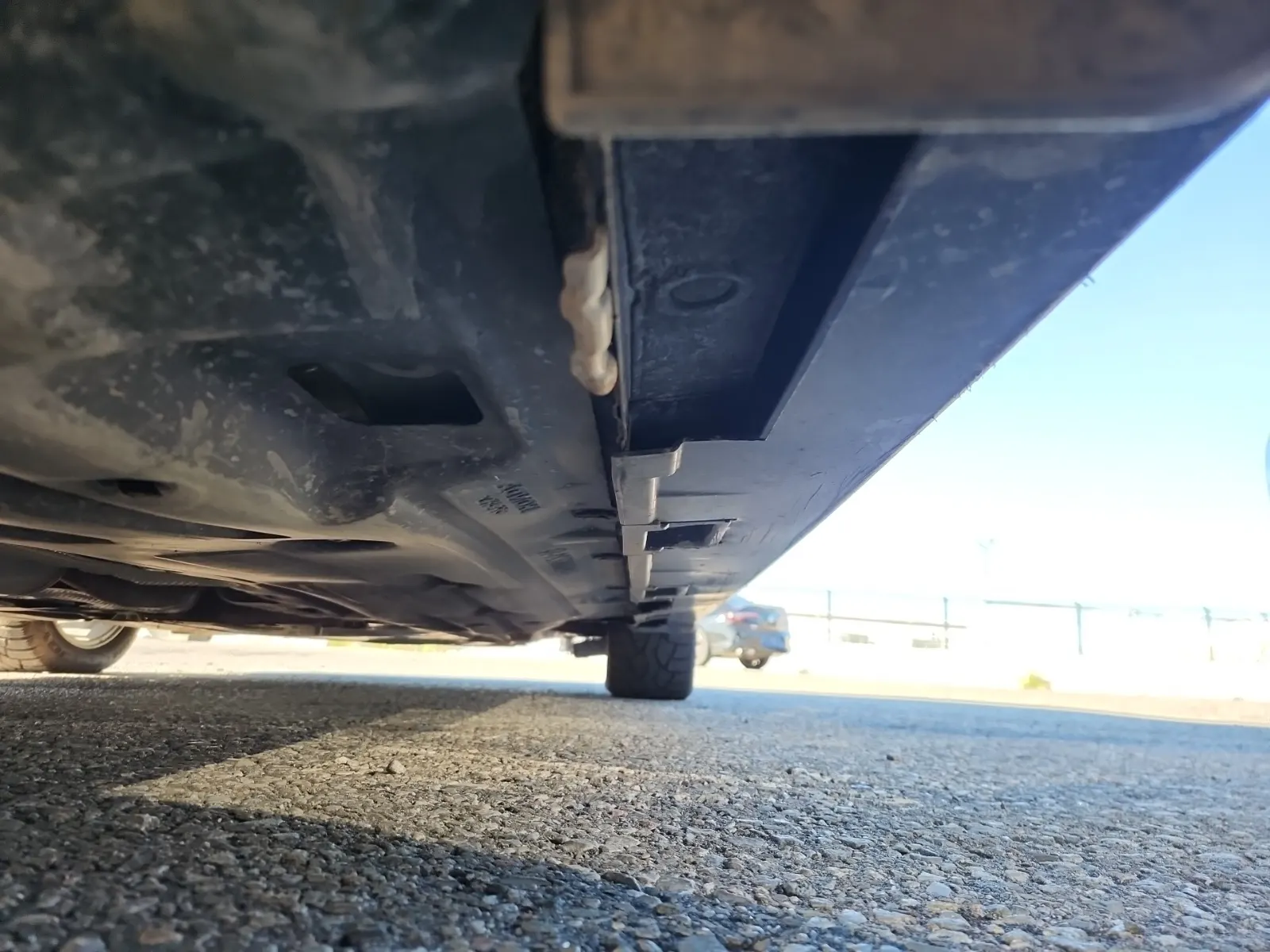 Undercarriage - Passenger Photo