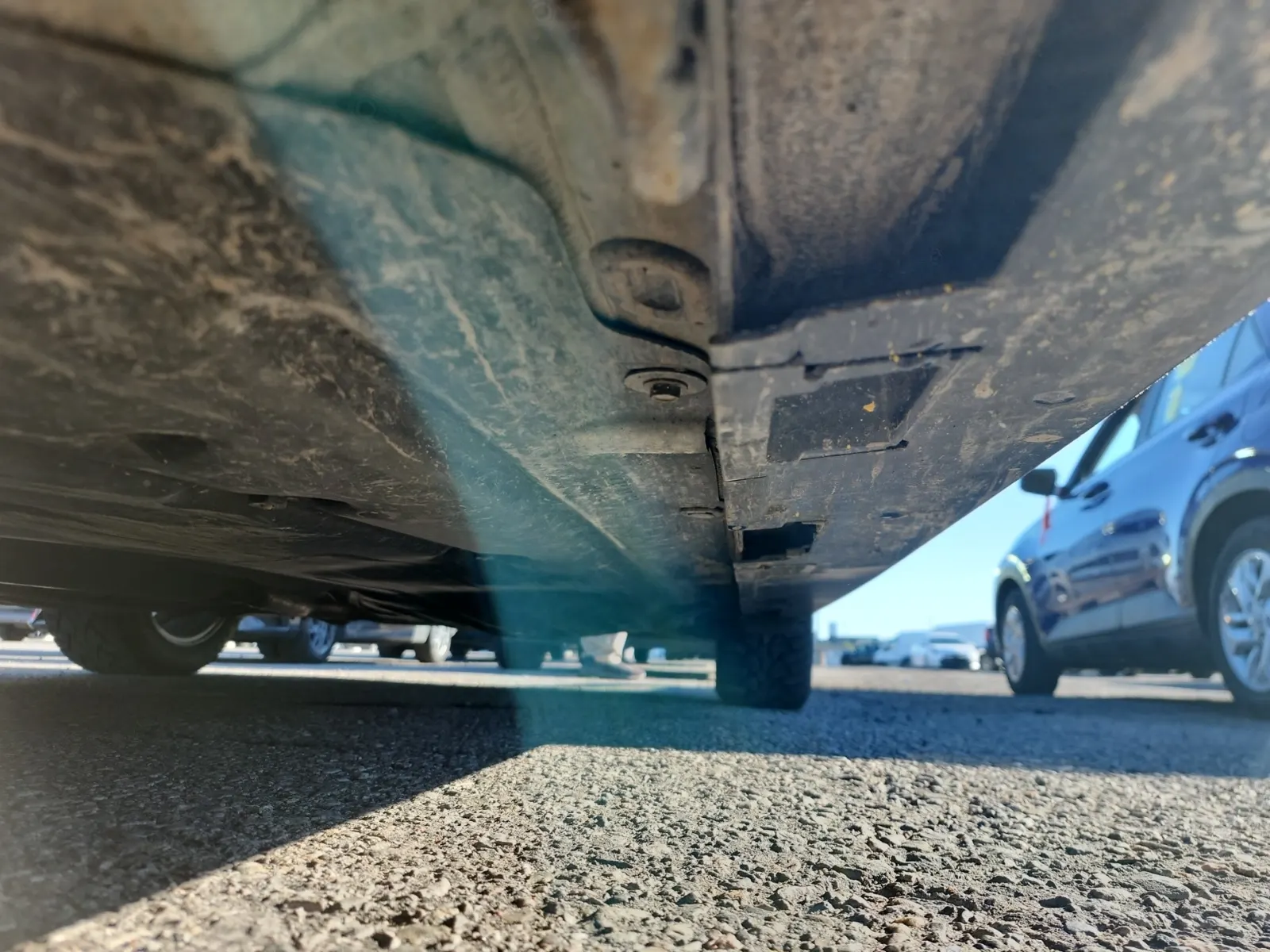 Undercarriage - Driver Photo
