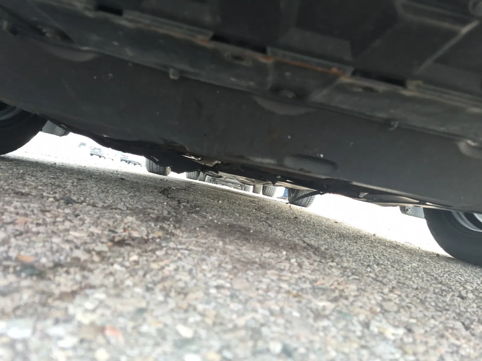 Undercarriage - Front Photo