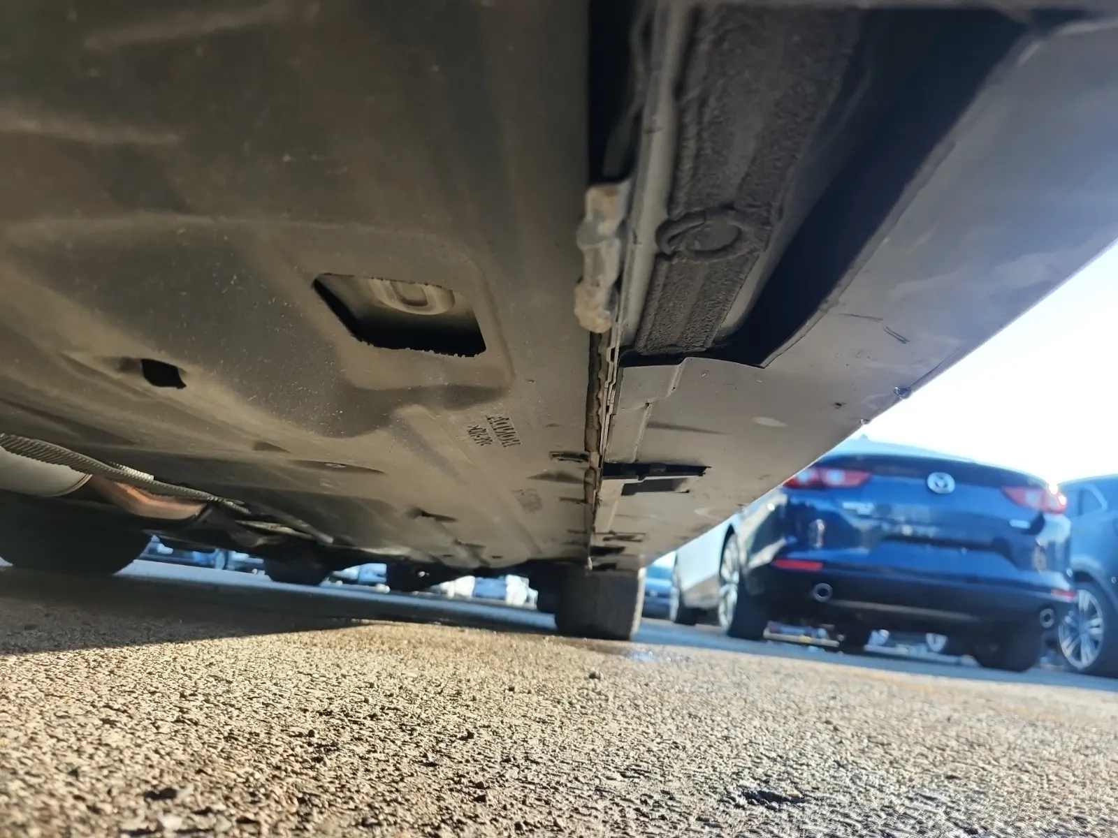 Undercarriage - Passenger Photo
