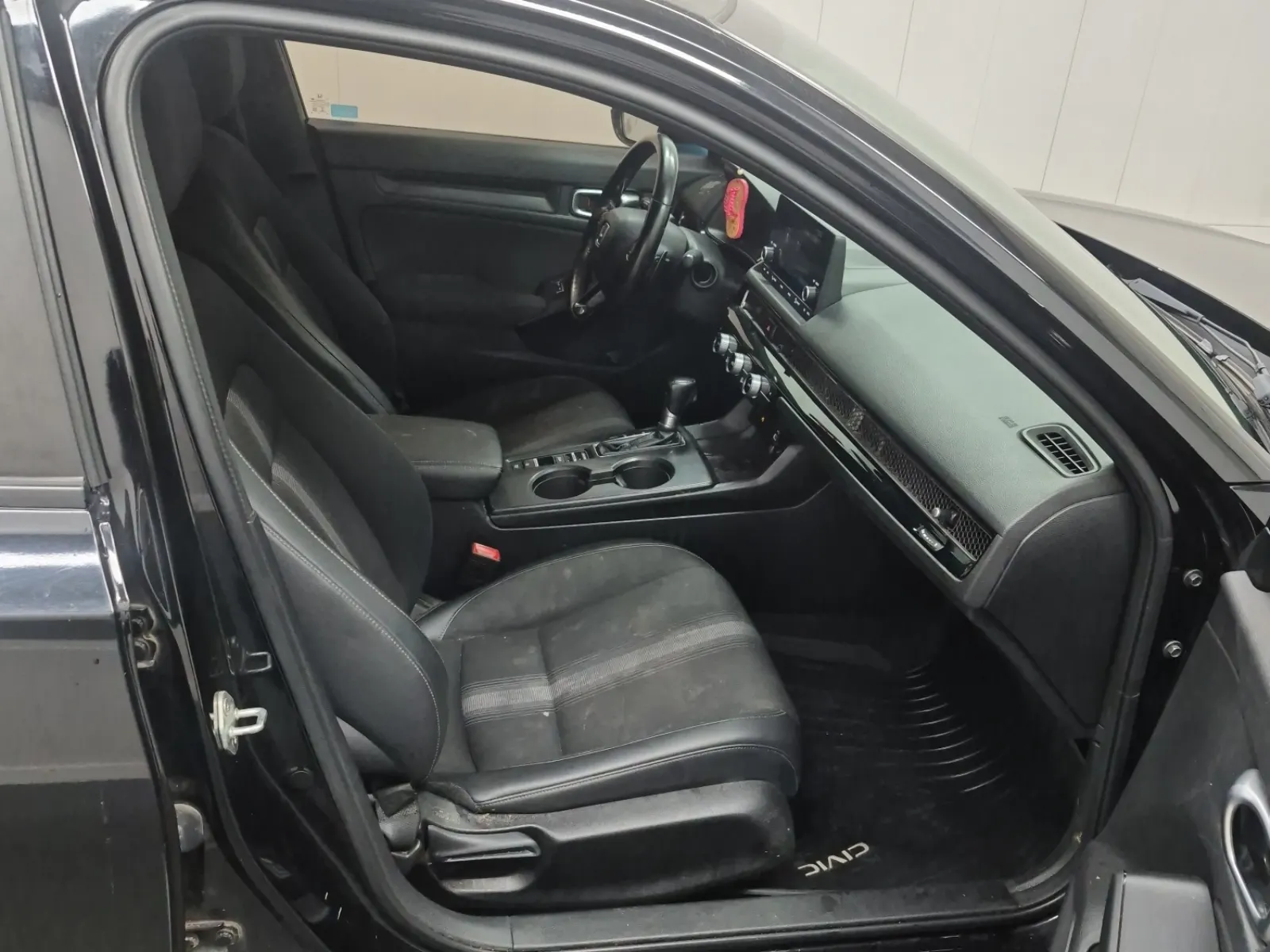 Right Side Interior Photo