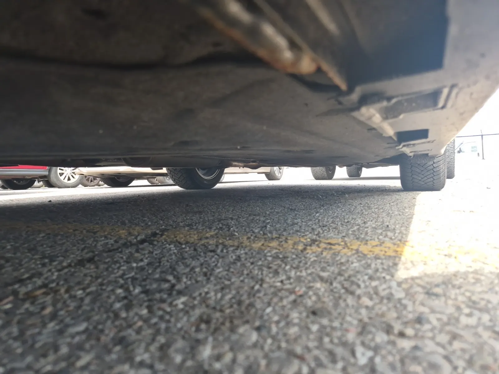 Undercarriage - Driver Photo