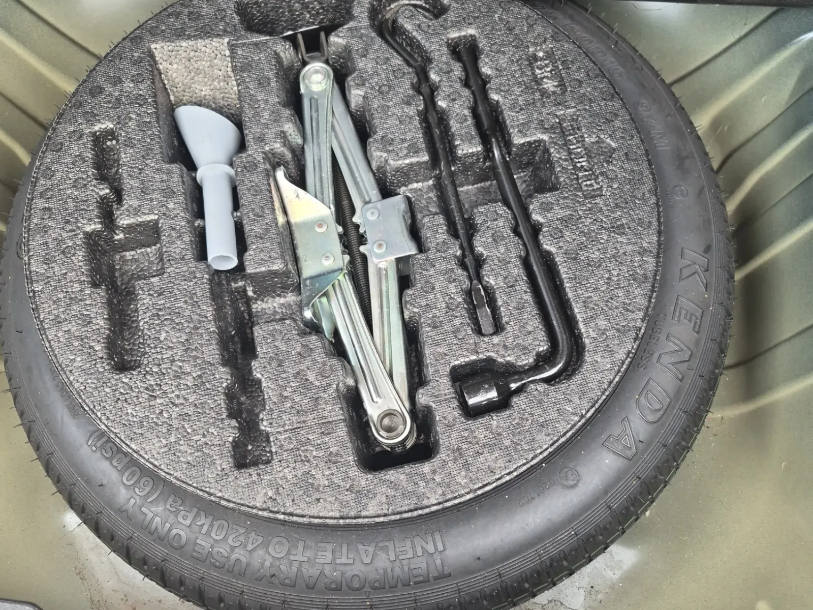Spare Tire & Wheel Photo