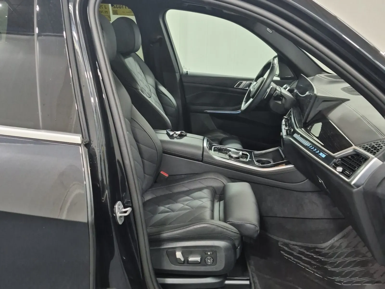 Right Side Interior Photo