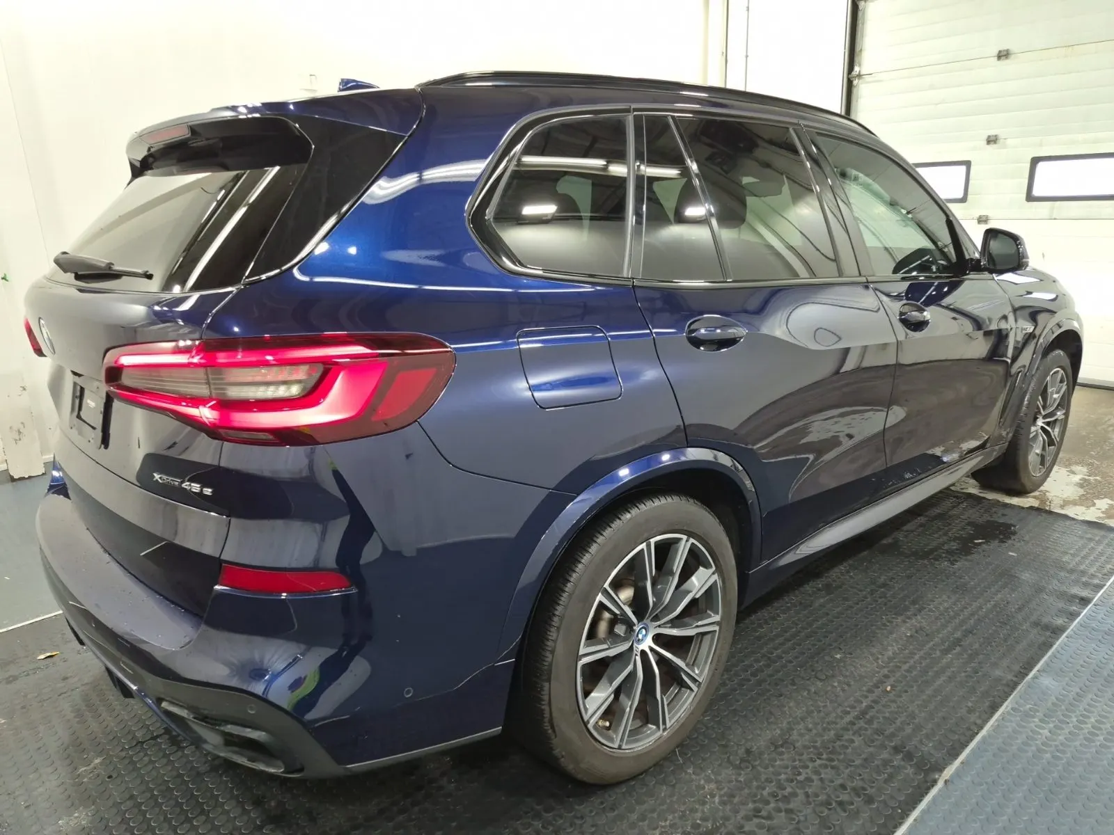 Passenger Rear 3/4 Photo